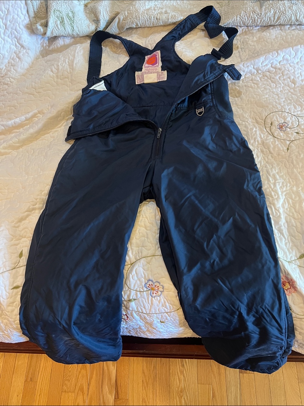 Women s/xs. Says juniors xl could be boys/girl lg Snow Bib Pants Winter Overalls